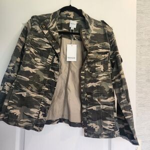 Kensie Women's Green Camouflage Jacket Size M BNWT
